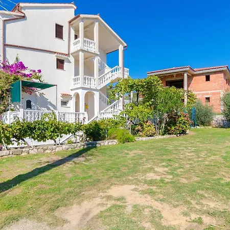 Apartman Ljubica J *