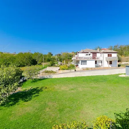 Apartman Ljubica J *
